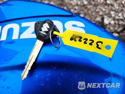 Zdjęcie 8 z 9 samochodu: 2023 SUZUKI GSX-R600 VIN:JS1GN7FA7P7101167 - miniatura
