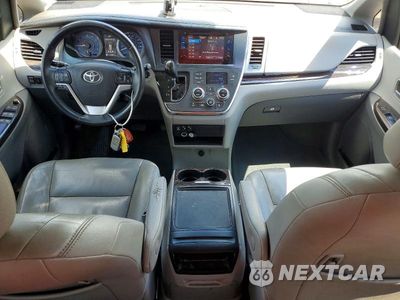 Zdjęcie 8 z 14 samochodu: 2017 TOYOTA SIENNA XLE 8-PASSENGER VIN:5TDYZ3DC1HS778279 - miniatura