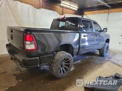 Trzecie zdjęcie samochodu z tyłu: 2020 RAM 1500 BIG HORN/LONE STAR VIN:1C6SRFFT8LN114667 - miniatura