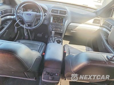 Zdjęcie 8 z 12 samochodu: 2016 FORD EXPLORER XLT VIN:1FM5K8DH7GGD34893 - miniatura