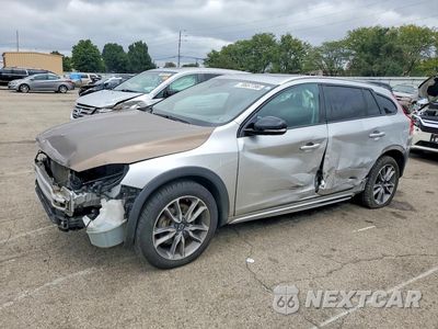 2018 VOLVO V60 CROSS COUNTRY PREMIER YV440MWK6J2052396 - główne zdjęcie licytacji z USA - miniatura