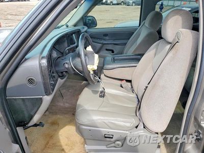 Zdjęcie 7 z 13 samochodu: 2003 GMC YUKON VIN:1GKEK13Z63J213635 - miniatura