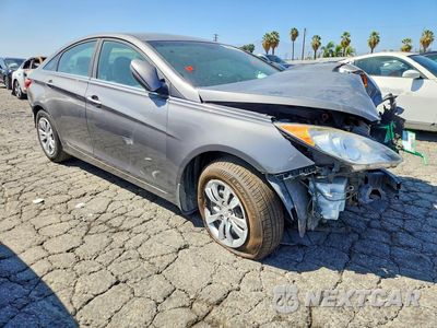 Czwarte zdjęcie samochodu z boku: 2012 HYUNDAI SONATA GLS VIN:5NPEB4AC9CH436546 - miniatura