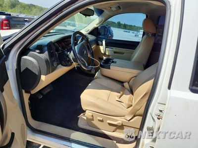 Zdjęcie 7 z 12 samochodu: 2011 CHEVROLET SILVERADO K1500 LT VIN:3GCPKSE32BG137124 - miniatura