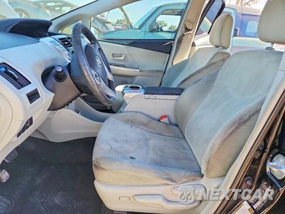 Zdjęcie 7 z 12 samochodu: 2012 TOYOTA PRIUS V THREE VIN:JTDZN3EU9C3134837 - miniatura