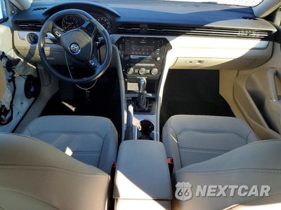 Zdjęcie 8 z 13 samochodu: 2020 VOLKSWAGEN PASSAT SE VIN:1VWWA7A31LC003577 - miniatura