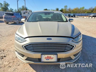Piąte zdjęcie samochodu w środku: 2018 FORD FUSION SE VIN:3FA6P0H71JR132912 - miniatura