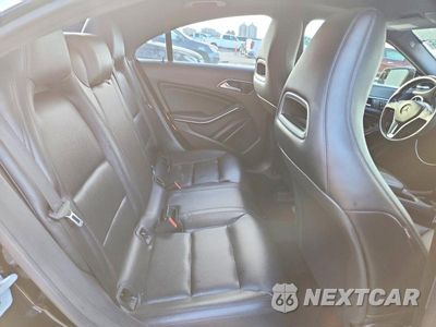 Zdjęcie 19 z 24 samochodu: 2014 MERCEDES-BENZ CLA 250 VIN:WDDSJ4EB2EN121197 - miniatura
