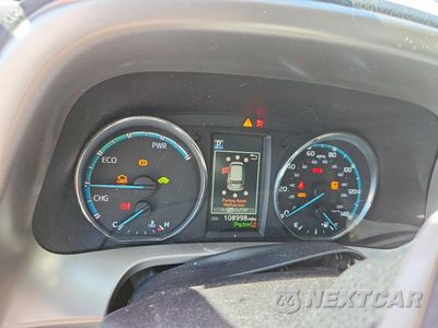 Zdjęcie 9 z 13 samochodu: 2017 TOYOTA RAV4 HV LIMITED VIN:JTMDJREV7HD072406 - miniatura