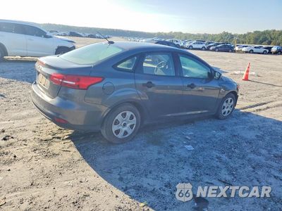 Trzecie zdjęcie samochodu z tyłu: 2017 FORD FOCUS S VIN:1FADP3E26HL219103 - miniatura