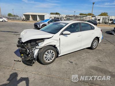 2024 KIA FORTE LX 3KPF24AD6RE699118 - główne zdjęcie licytacji z USA - miniatura