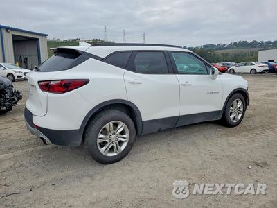 Trzecie zdjęcie samochodu z tyłu: 2020 CHEVROLET BLAZER 2LT VIN:3GNKBHRS0LS553600 - miniatura