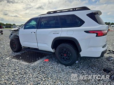 Drugie zdjęcie samochodu z przodu: 2026 TOYOTA SEQUOIA TRD PRO VIN:7SVAAABA1TX097529 - miniatura