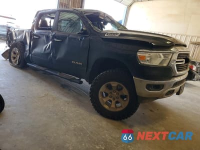 Czwarte zdjęcie samochodu z boku: 2019 RAM 1500 BIG HORN/LONE STAR VIN:1C6SRFFT2KN659844 - miniatura