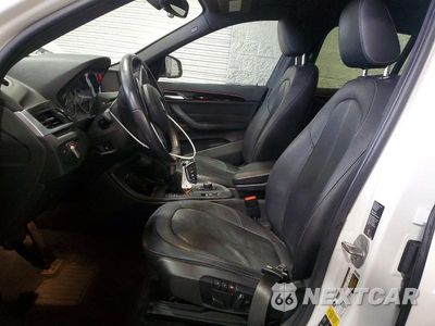 Zdjęcie 7 z 12 samochodu: 2018 BMW X1 XDRIVE28I VIN:WBXHT3C31J5K21230 - miniatura