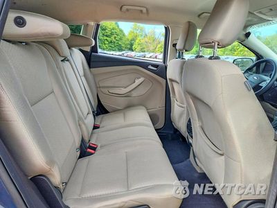Zdjęcie 11 z 13 samochodu: 2019 FORD ESCAPE SE VIN:1FMCU9GD2KUB32456 - miniatura