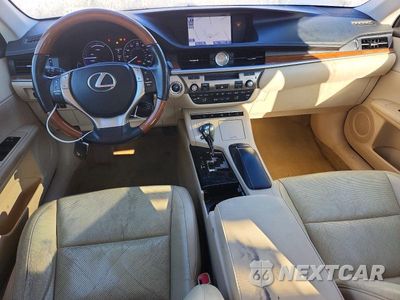 Zdjęcie 8 z 12 samochodu: 2013 LEXUS ES 300H VIN:JTHBW1GGXD2026355 - miniatura