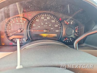 Zdjęcie 9 z 13 samochodu: 2004 NISSAN TITAN XE VIN:1N6AA07A74N554867 - miniatura