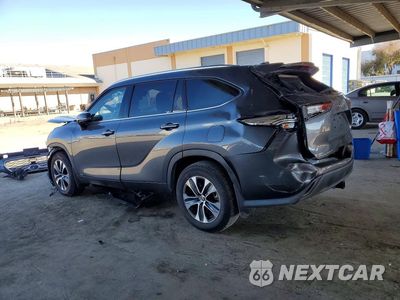 Drugie zdjęcie samochodu z przodu: 2021 TOYOTA HIGHLANDER HYBRID XLE VIN:5TDHBRCH6MS517230 - miniatura