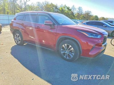 Czwarte zdjęcie samochodu z boku: 2021 TOYOTA HIGHLANDER HYBRID XLE VIN:5TDGBRCH3MS024326 - miniatura