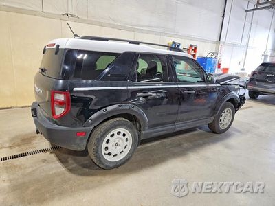 Trzecie zdjęcie samochodu z tyłu: 2023 FORD BRONCO SPORT HERITAGE VIN:3FMCR9G60PRD08079 - miniatura