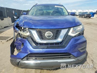 Piąte zdjęcie samochodu w środku: 2019 NISSAN ROGUE S VIN:5N1AT2MT3KC757841 - miniatura