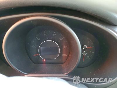 Zdjęcie 9 z 12 samochodu: 2014 KIA SOUL BASE VIN:KNDJN2A22E7004034 - miniatura