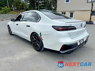Drugie zdjęcie samochodu z przodu: 2024 BMW 760 XI VIN:WBA33EJ0XRCP25744 - miniatura