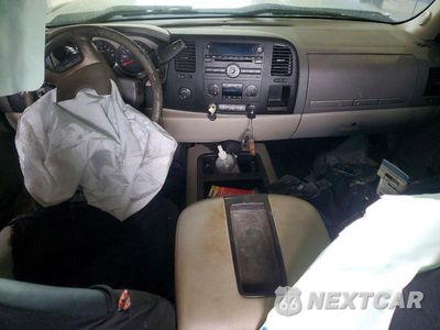 Zdjęcie 8 z 12 samochodu: 2013 CHEVROLET SILVERADO K1500 LT VIN:1GCRKSE73DZ223489 - miniatura