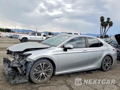 2018 TOYOTA CAMRY SE 4T1B11HK2JU153812 - główne zdjęcie licytacji z USA - miniatura