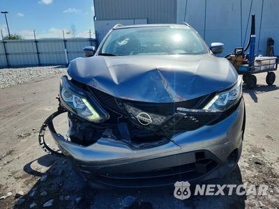 Piąte zdjęcie samochodu w środku: 2018 NISSAN ROGUE SPORT SV VIN:JN1BJ1CP7JW161595 - miniatura
