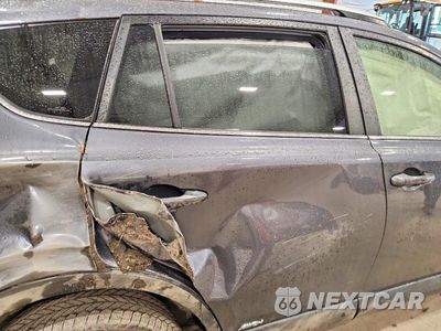 Zdjęcie 11 z 13 samochodu: 2016 TOYOTA RAV4 HV XLE VIN:JTMRJREV1GD002484 - miniatura