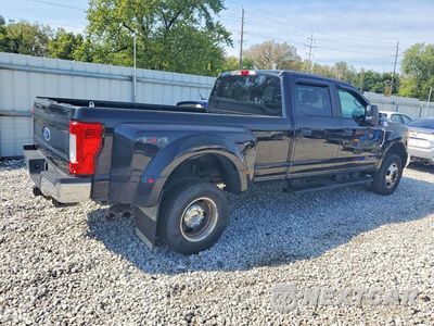 Trzecie zdjęcie samochodu z tyłu: 2017 FORD F350 SUPER DUTY VIN:1FT8W3DT3HEE31096 - miniatura