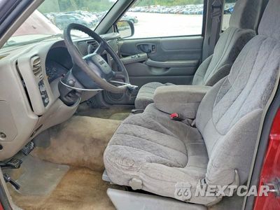 Zdjęcie 7 z 12 samochodu: 2000 GMC SONOMA VIN:1GTCS19W3Y8122708 - miniatura