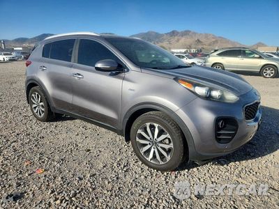 Czwarte zdjęcie samochodu z boku: 2017 KIA SPORTAGE EX VIN:KNDPNCAC4H7204197 - miniatura
