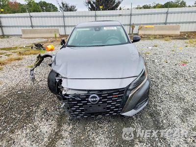 Piąte zdjęcie samochodu w środku: 2024 NISSAN ALTIMA SR VIN:1N4BL4CW1RN411789 - miniatura