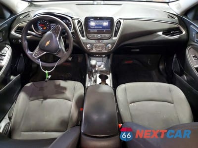 Zdjęcie 8 z 12 samochodu: 2021 CHEVROLET MALIBU LS VIN:1G1ZB5ST5MF052385 - miniatura