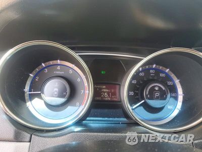 Zdjęcie 9 z 12 samochodu: 2013 HYUNDAI SONATA LIMITED VIN:5NPEC4AC6DH584524 - miniatura
