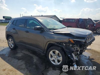 Czwarte zdjęcie samochodu z boku: 2023 JEEP COMPASS SPORT VIN:3C4NJDAN0PT556262 - miniatura