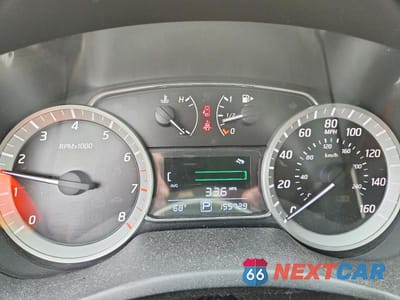 Zdjęcie 9 z 12 samochodu: 2014 NISSAN SENTRA SR VIN:3N1AB7AP5EL627339 - miniatura