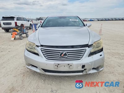 Piąte zdjęcie samochodu w środku: 2010 LEXUS LS 460 VIN:JTHBL5EFXA5100085 - miniatura