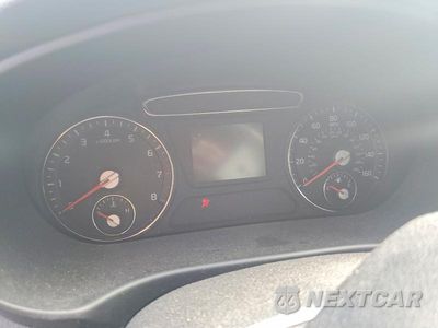 Zdjęcie 9 z 13 samochodu: 2016 KIA SORENTO EX VIN:5XYPHDA53GG139617 - miniatura