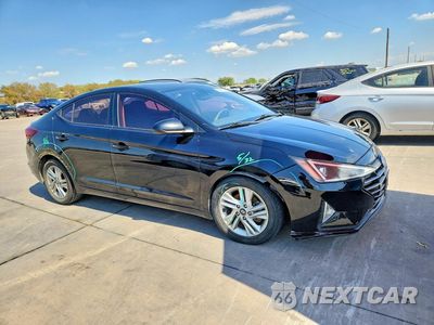 Czwarte zdjęcie samochodu z boku: 2020 HYUNDAI ELANTRA VALUE EDITION VIN:5NPD84LF7LH587015 - miniatura