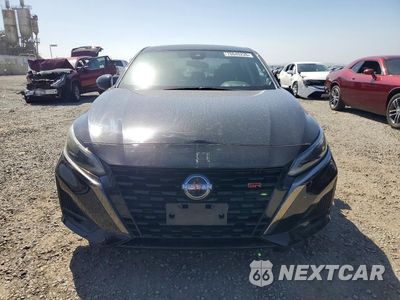 Piąte zdjęcie samochodu w środku: 2023 NISSAN ALTIMA SR VIN:1N4BL4CV2PN347606 - miniatura
