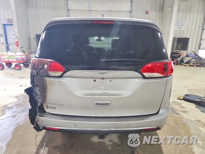 Zdjęcie 6 z 13 samochodu: 2017 CHRYSLER PACIFICA TOURING L VIN:2C4RC1BG1HR539131 - miniatura