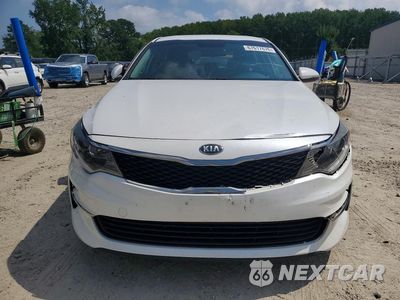 Piąte zdjęcie samochodu w środku: 2016 KIA OPTIMA LX VIN:KNAGT4L34G5073417 - miniatura