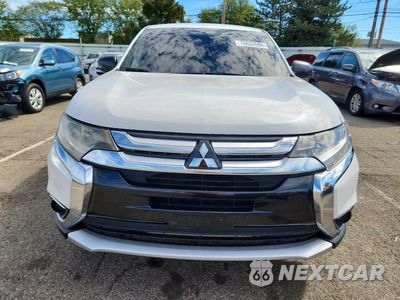 Piąte zdjęcie samochodu w środku: 2016 MITSUBISHI OUTLANDER SE VIN:JA4AZ3A38GZ041142 - miniatura