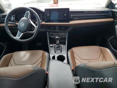 Zdjęcie 8 z 13 samochodu: 2025 VOLKSWAGEN JETTA SEL VIN:3VWGX7BUXSM090564 - miniatura