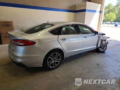 Trzecie zdjęcie samochodu z tyłu: 2019 FORD FUSION TITANIUM VIN:3FA6P0RU6KR138307 - miniatura