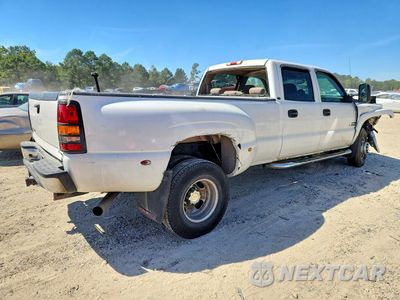 Trzecie zdjęcie samochodu z tyłu: 2006 CHEVROLET SILVERADO K3500 VIN:1GCJK33D76F147114 - miniatura